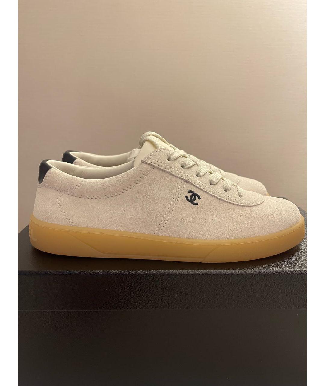 CHANEL Бежевые замшевые кеды, фото 7