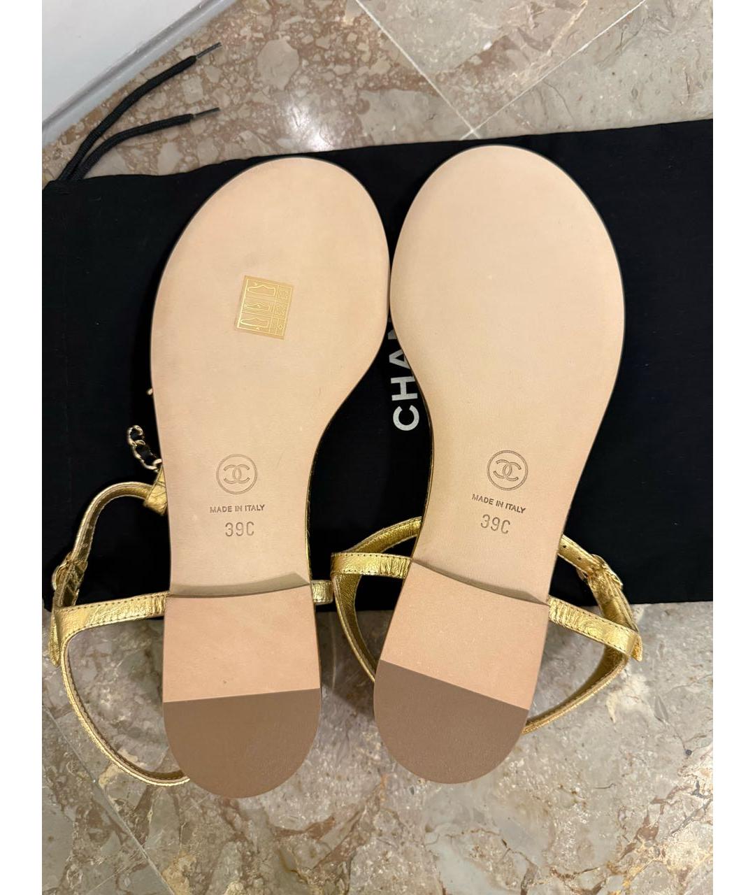 CHANEL Золотые кожаные сандалии, фото 7