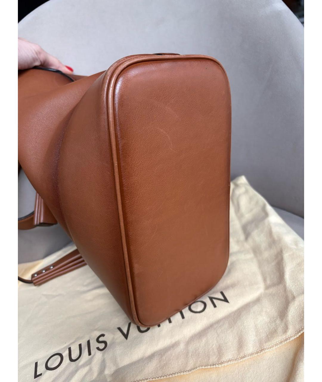 LOUIS VUITTON Коричневая кожаная сумка через плечо, фото 5