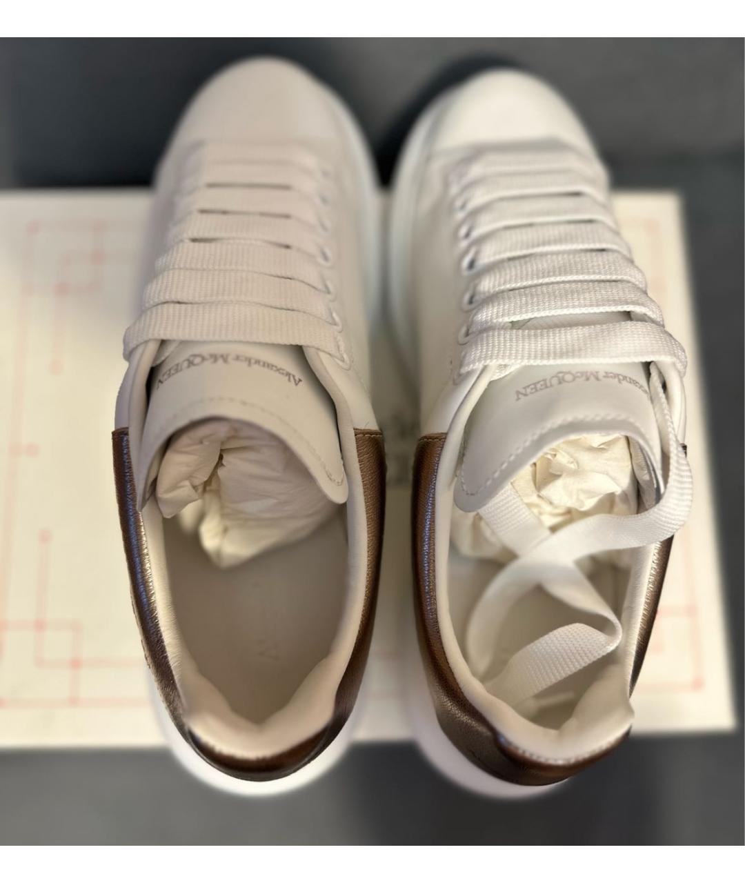 ALEXANDER MCQUEEN Белые кожаные кроссовки, фото 3
