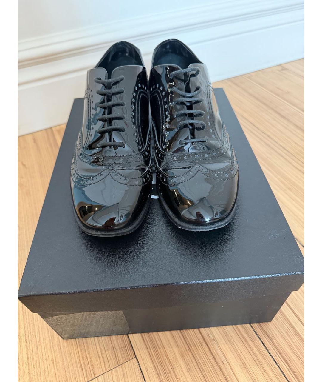 CHANEL Черные лоферы из лакированной кожи, фото 2