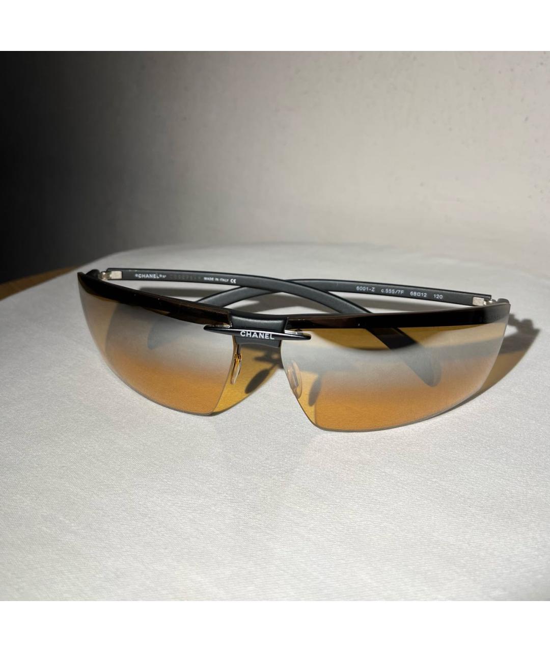 CHANEL Черные пластиковые солнцезащитные очки, фото 4