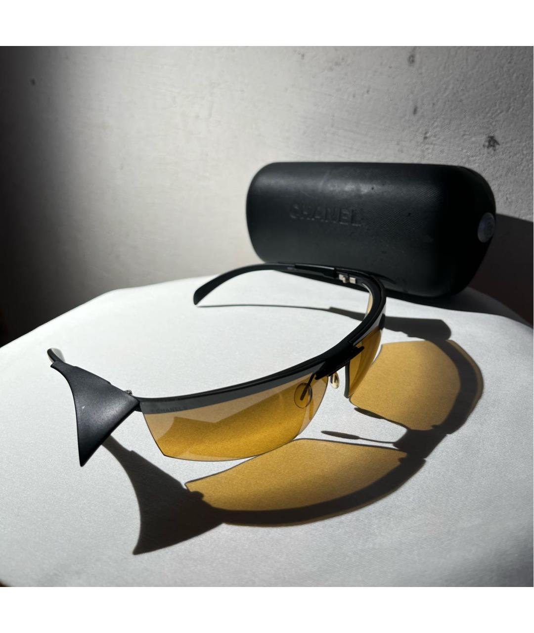 CHANEL Черные пластиковые солнцезащитные очки, фото 3