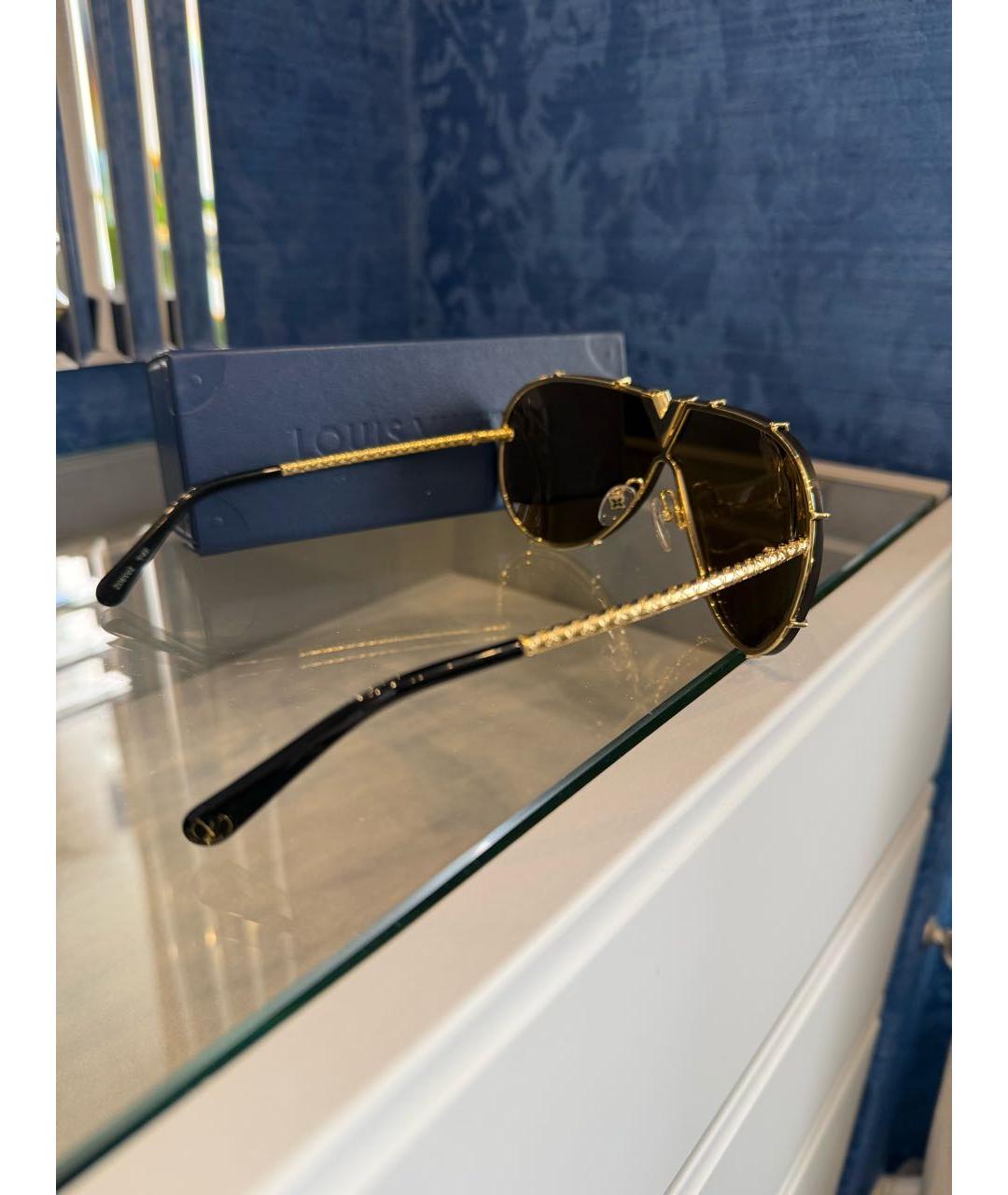 LOUIS VUITTON Золотые металлические солнцезащитные очки, фото 2
