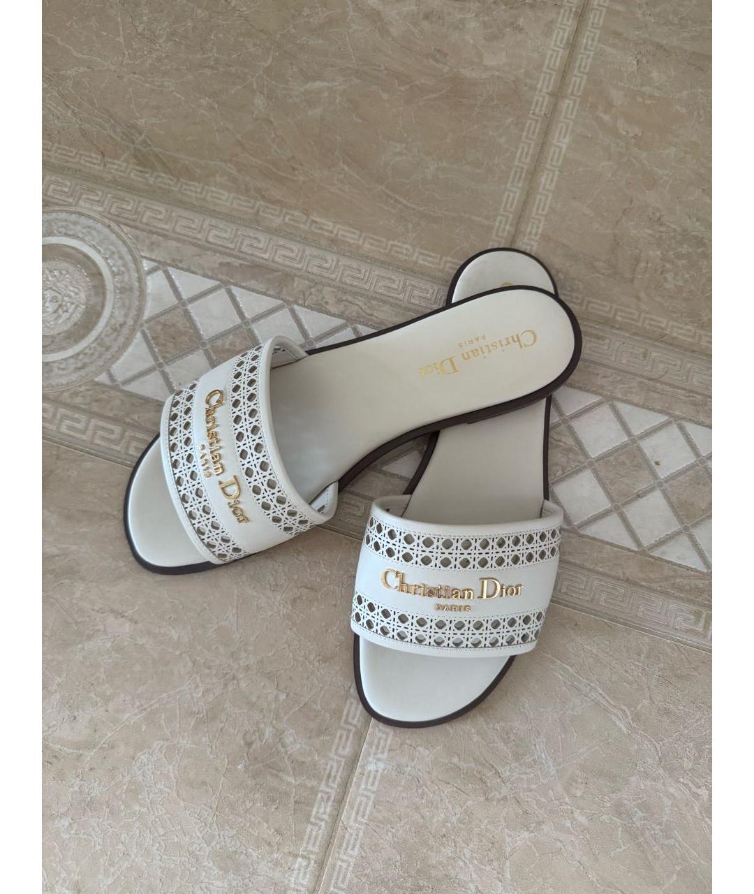 CHRISTIAN DIOR Бежевые кожаные шлепанцы, фото 2