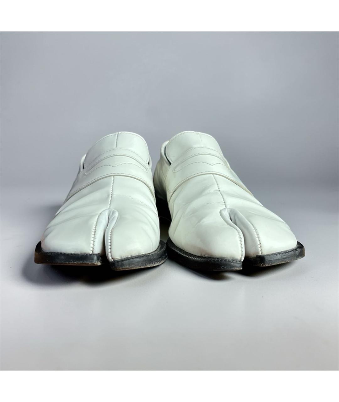 MAISON MARGIELA Белые лоферы из лакированной кожи, фото 7