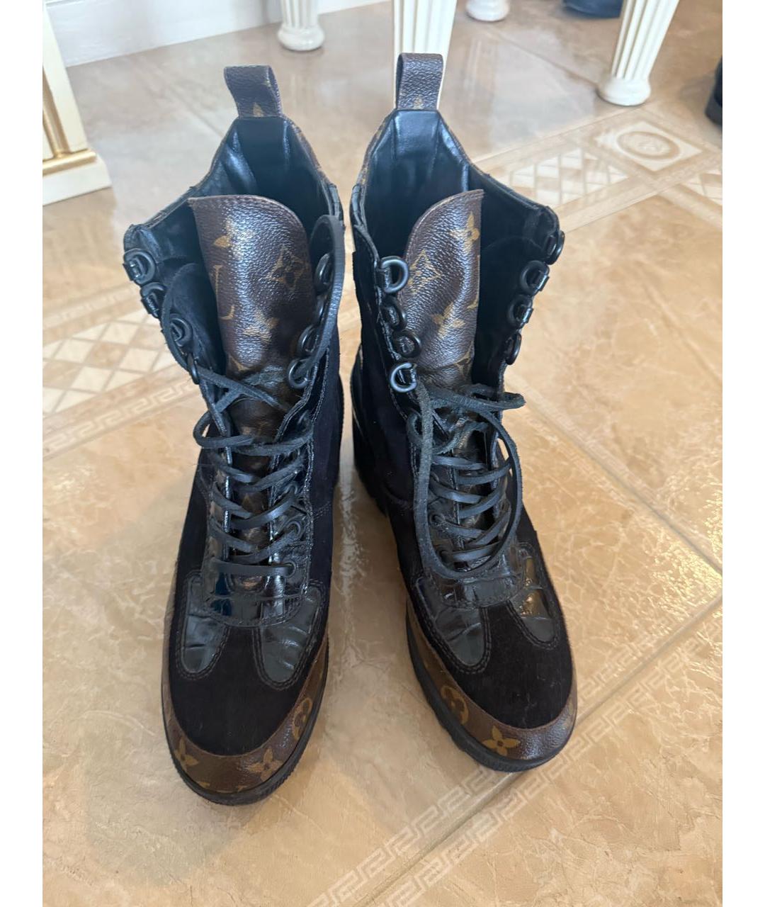 LOUIS VUITTON Коричневые замшевые ботинки, фото 2