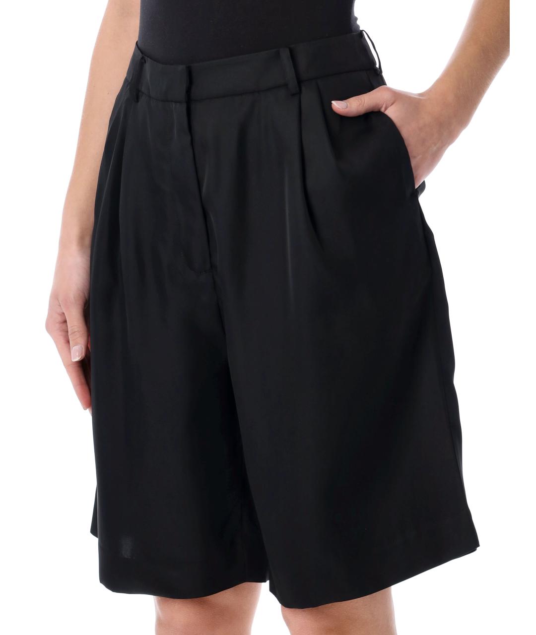 THE FRANKIE SHOP Черные ацетатные шорты, фото 3