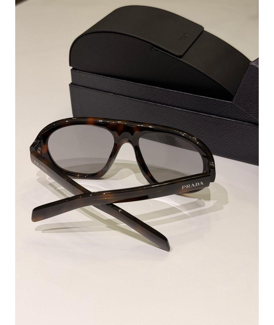 PRADA Коричневые пластиковые солнцезащитные очки, фото 5