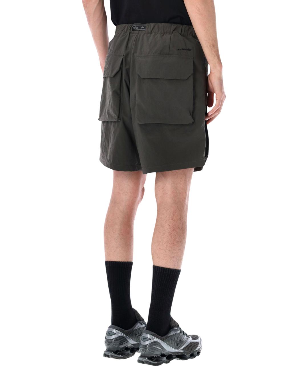 AND WANDER Серые полиамидовые шорты, фото 2