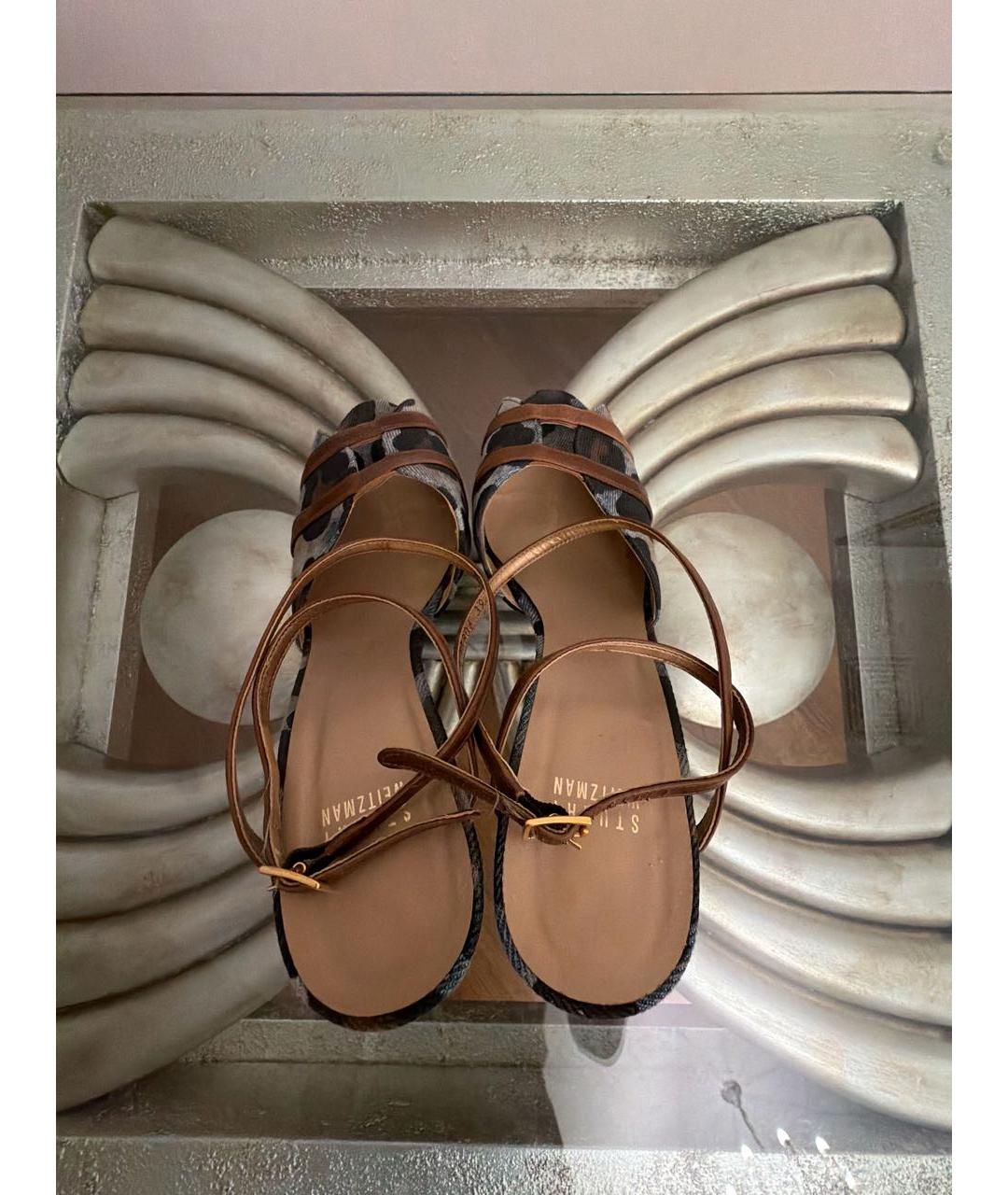 STUART WEITZMAN Темно-синие текстильные босоножки, фото 3