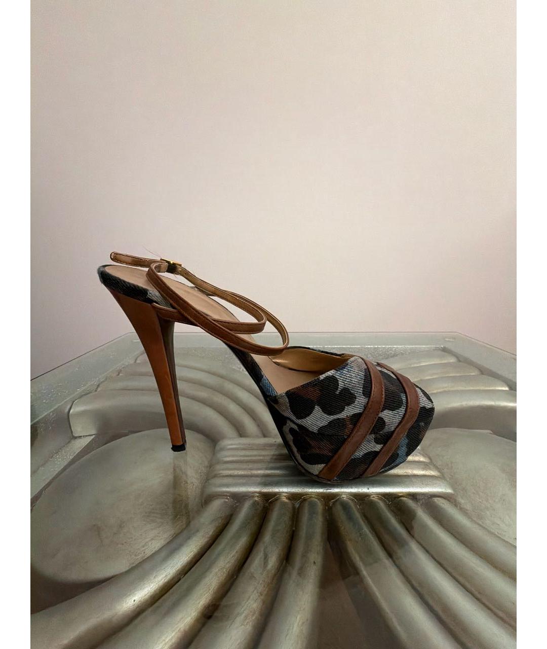 STUART WEITZMAN Темно-синие текстильные босоножки, фото 5