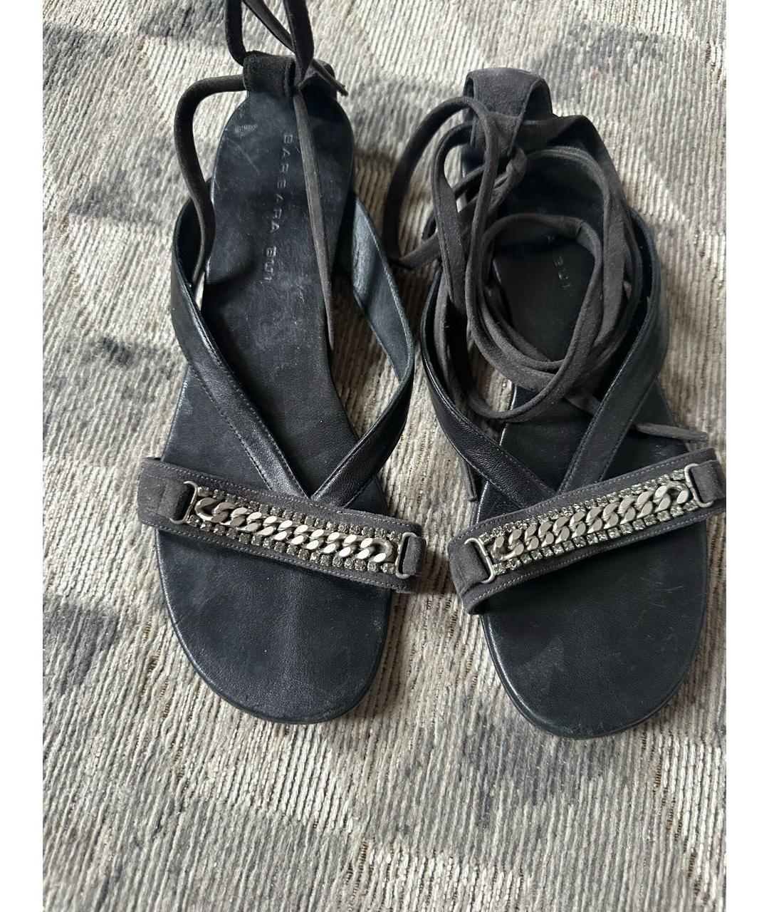 BARBARA BUI Черные нубуковые босоножки, фото 7