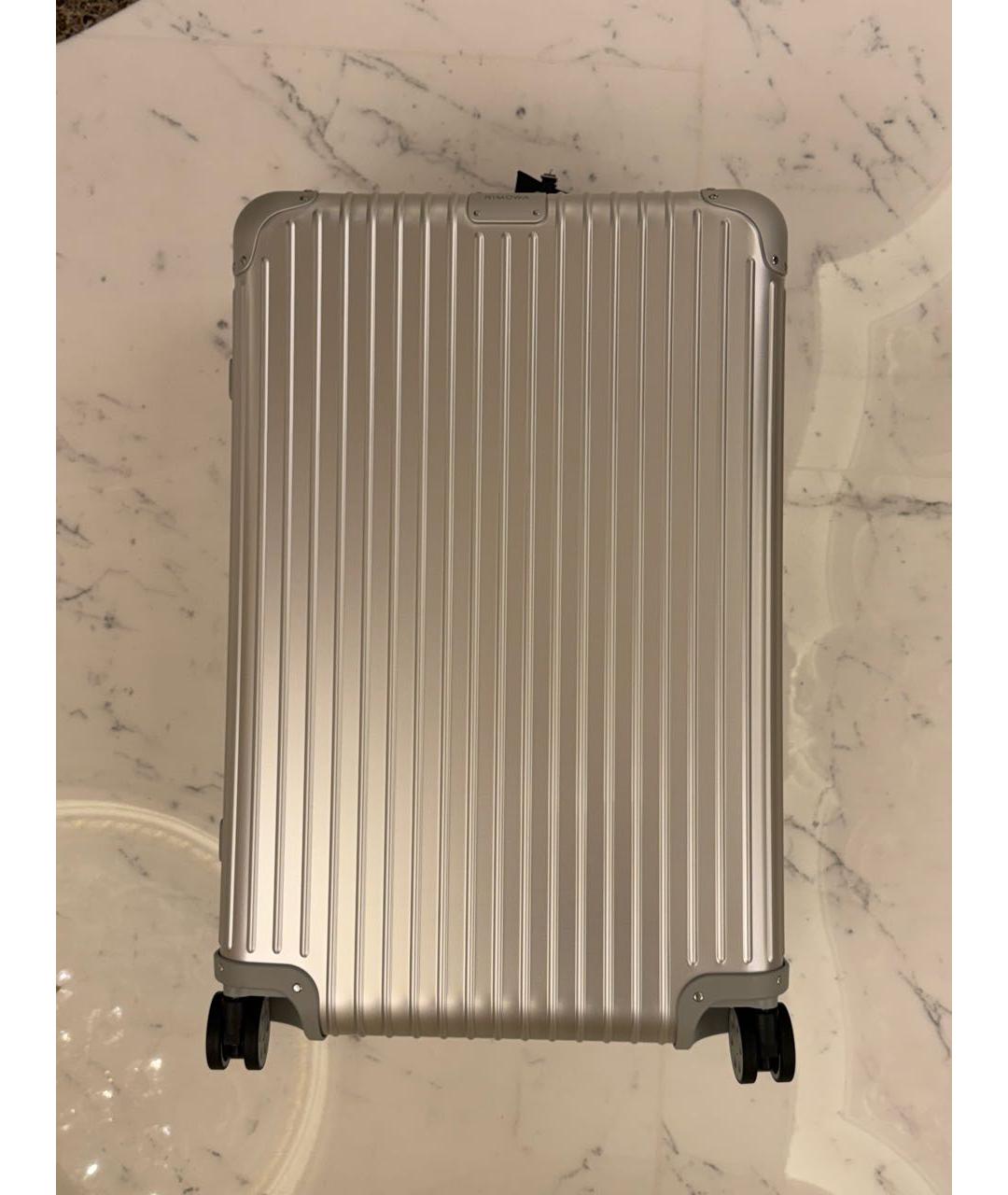 Rimowa Серебрянный чемодан, фото 2