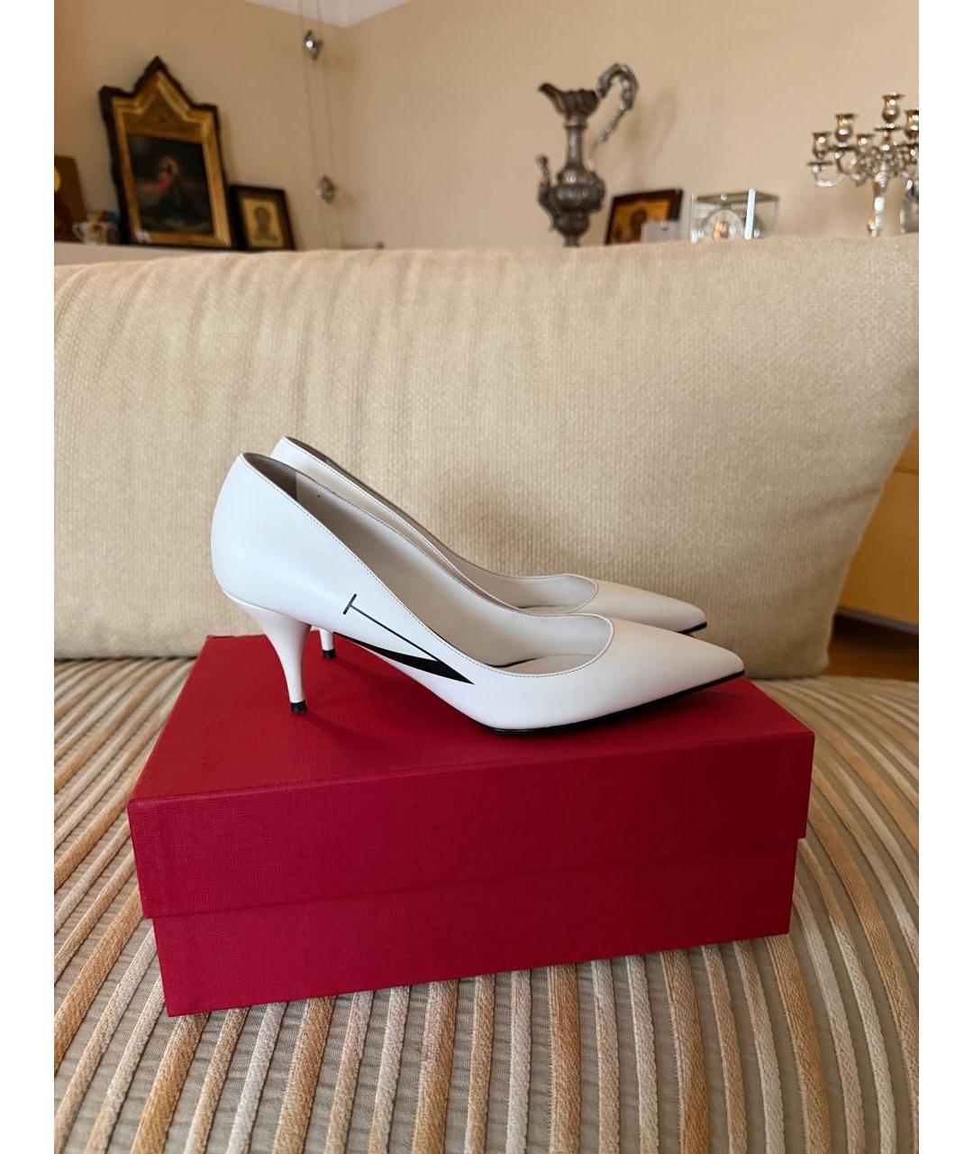 VALENTINO Белые кожаные туфли, фото 9