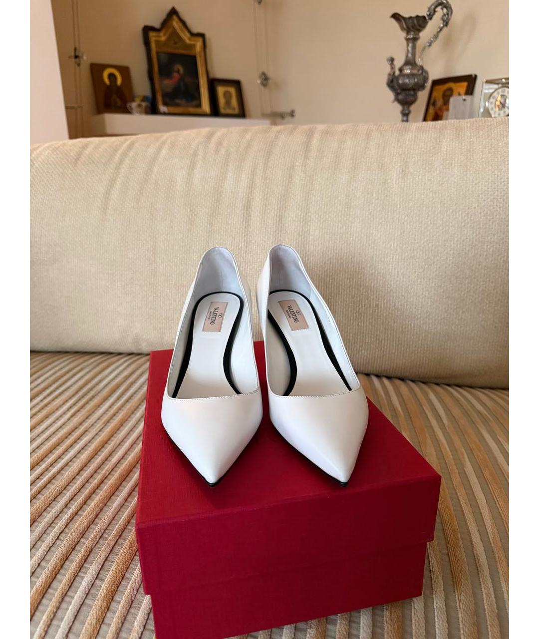 VALENTINO Белые кожаные туфли, фото 3