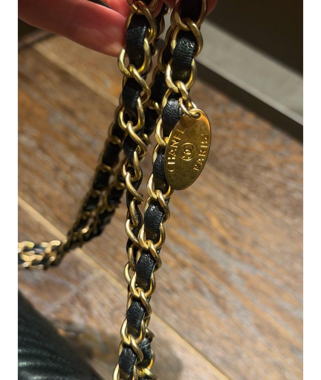 CHANEL Черная кожаная сумка через плечо, фото 4