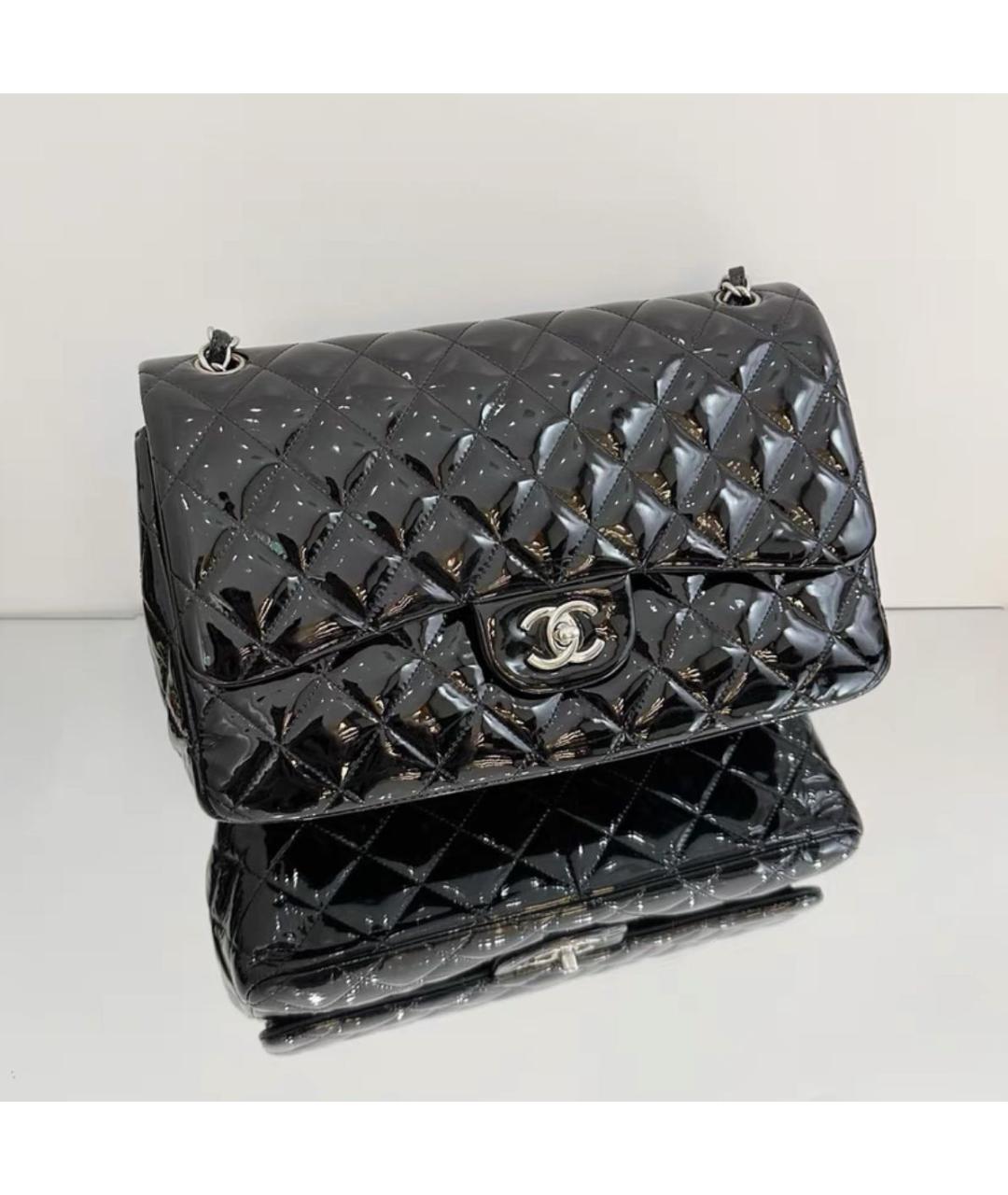 CHANEL Черная сумка через плечо из лакированной кожи, фото 3