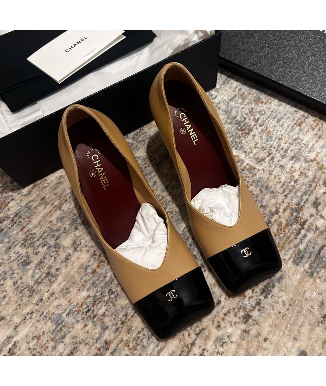 CHANEL Бежевые кожаные туфли, фото 2