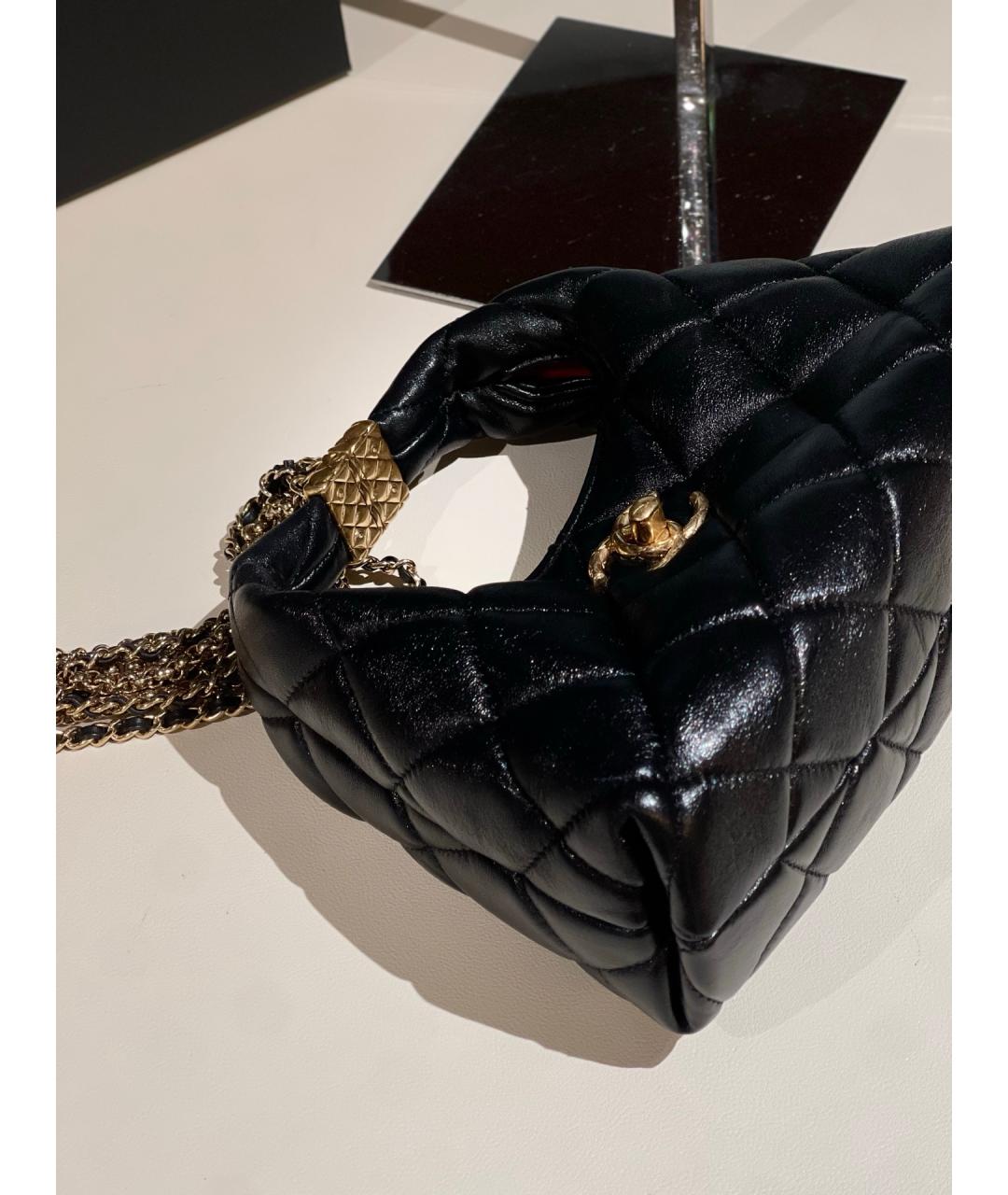 CHANEL Черная кожаная сумка с короткими ручками, фото 6