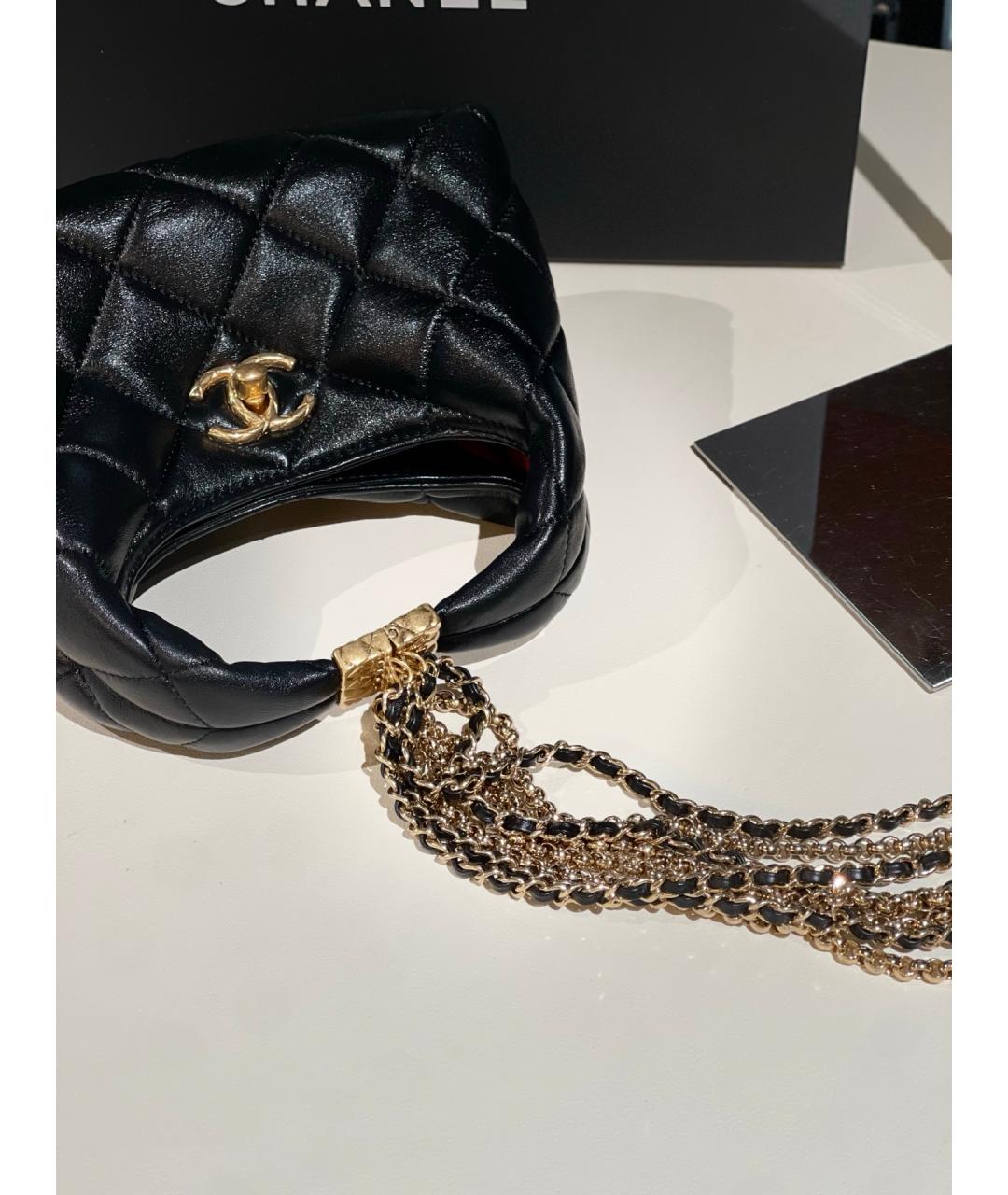 CHANEL Черная кожаная сумка с короткими ручками, фото 5