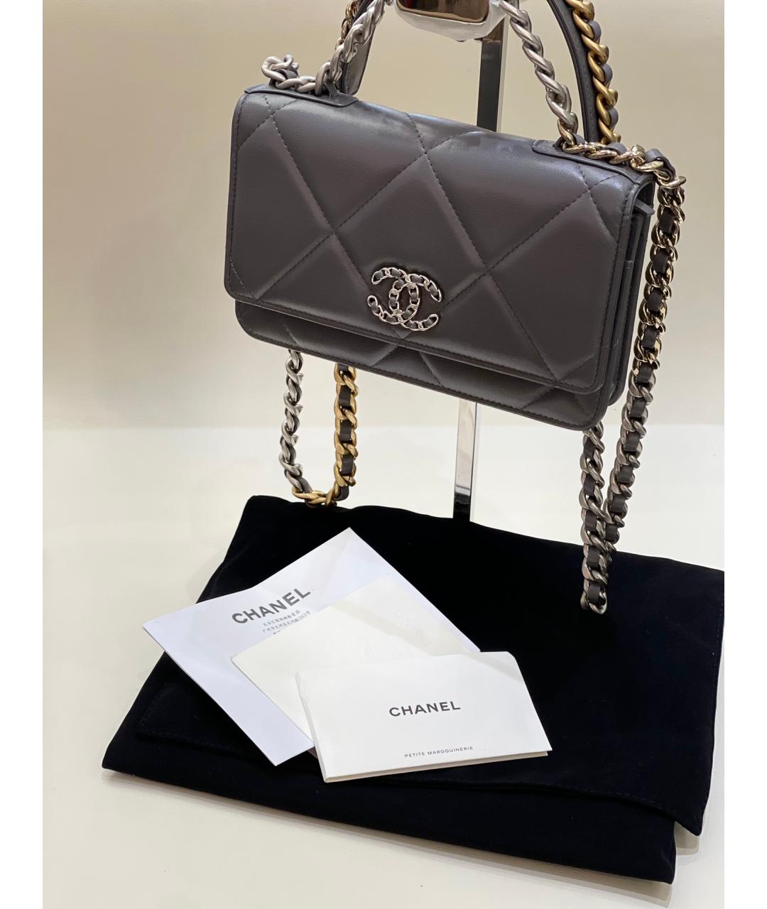 CHANEL Серая кожаная сумка через плечо, фото 3