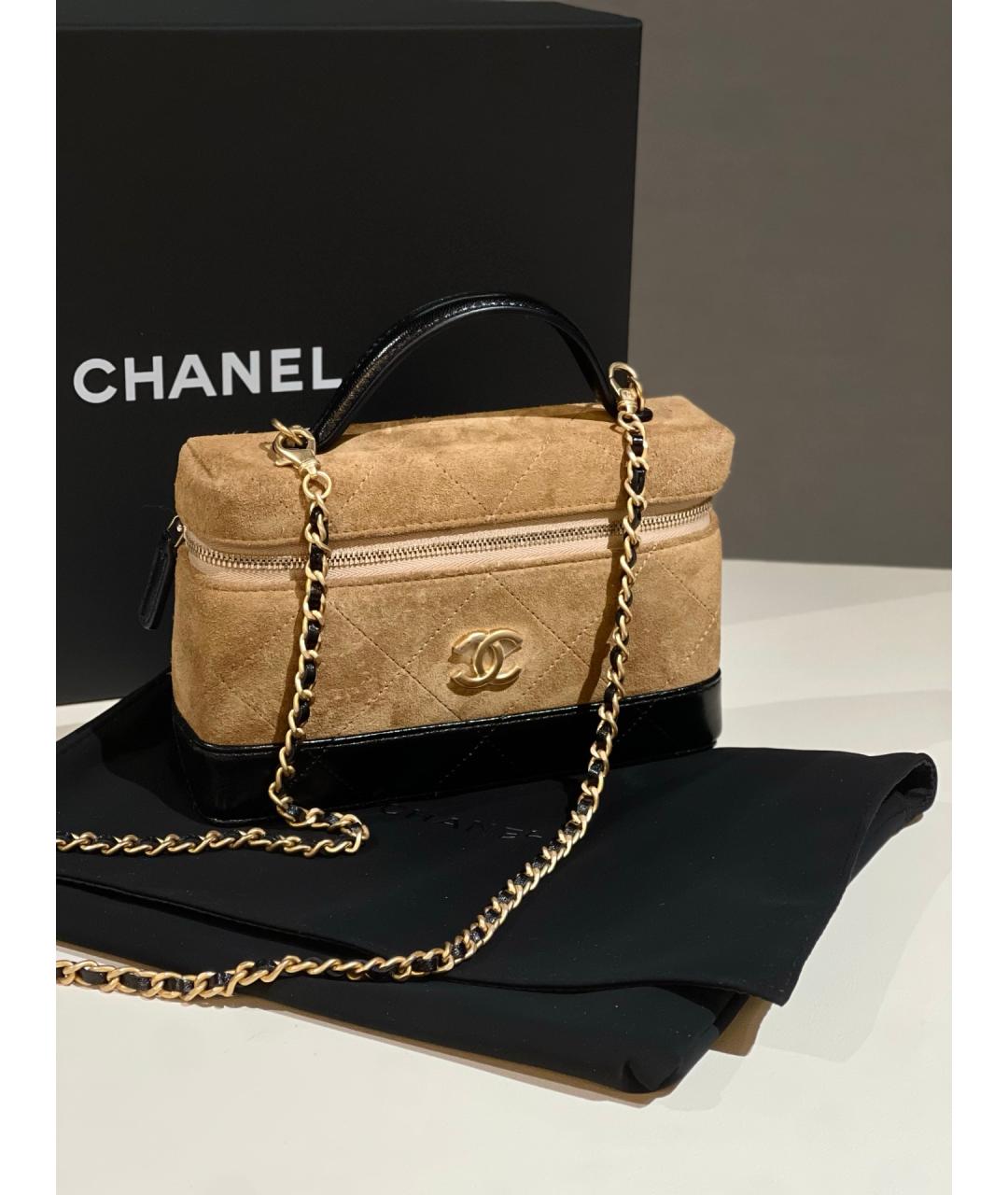 CHANEL Бежевая замшевая сумка через плечо, фото 3