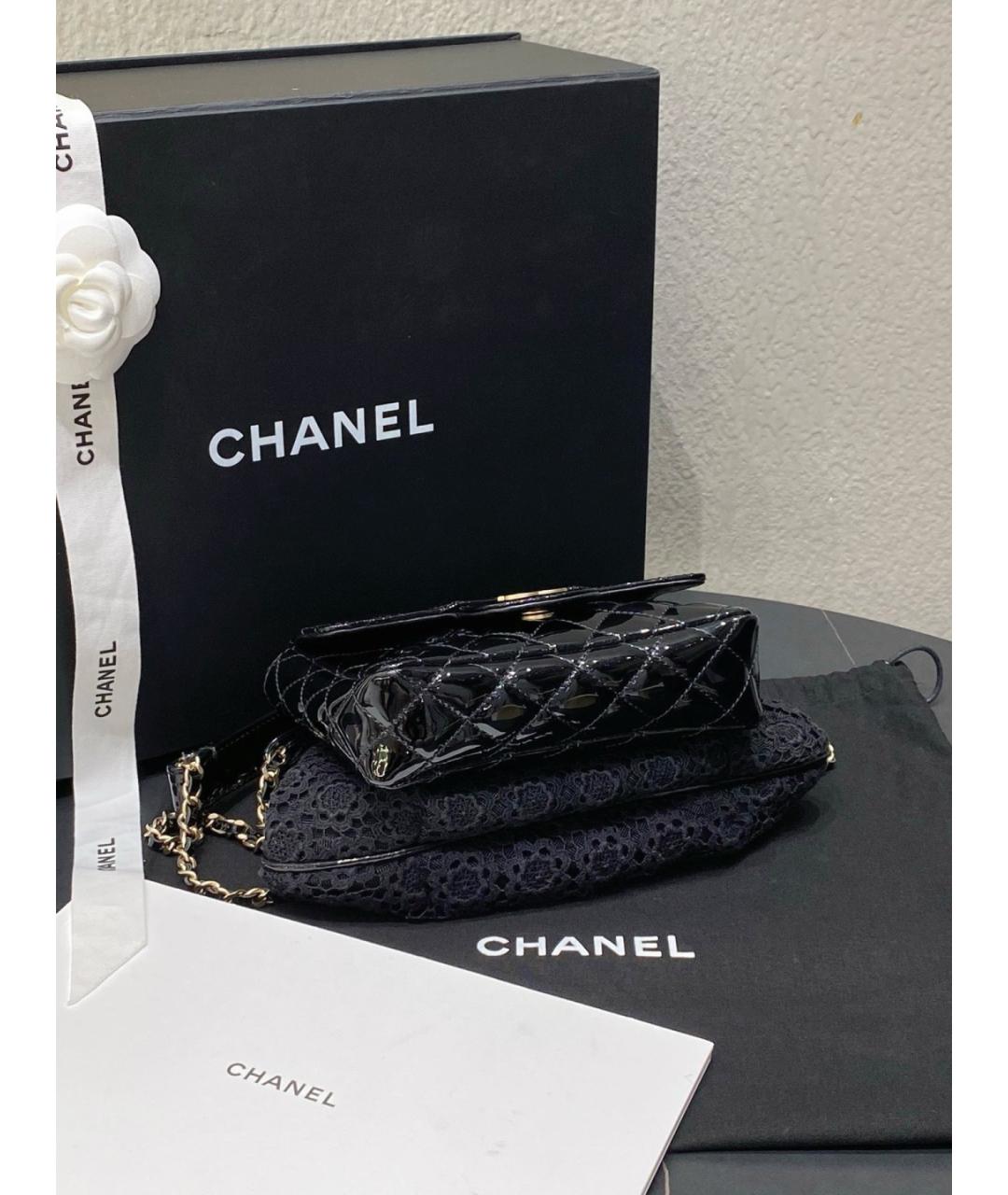CHANEL Черная сумка через плечо из лакированной кожи, фото 8