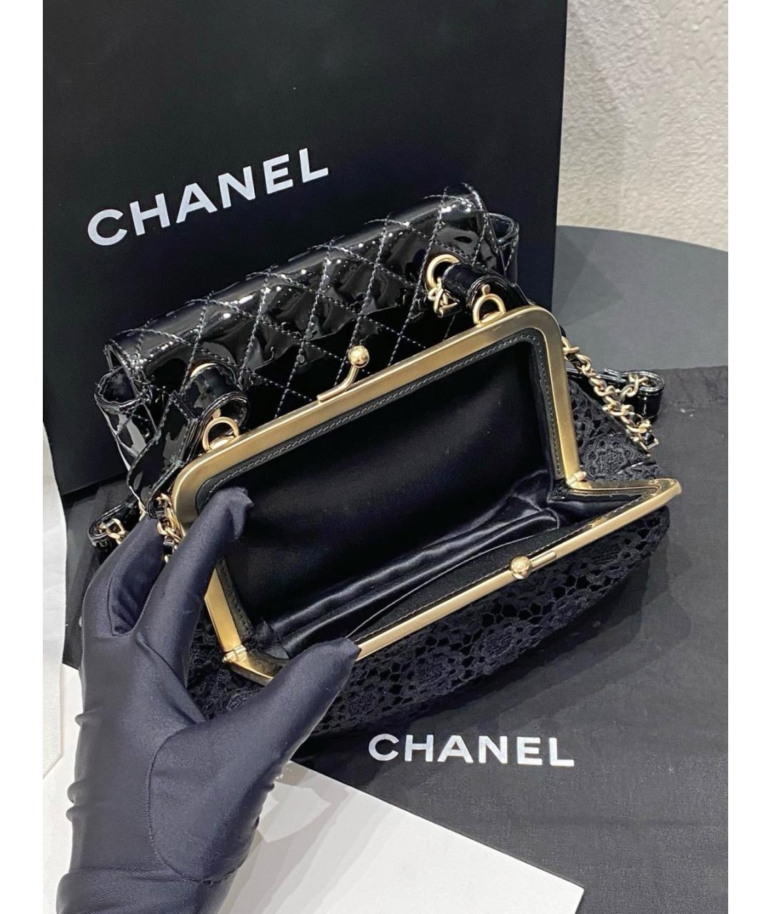 CHANEL Черная сумка через плечо из лакированной кожи, фото 7