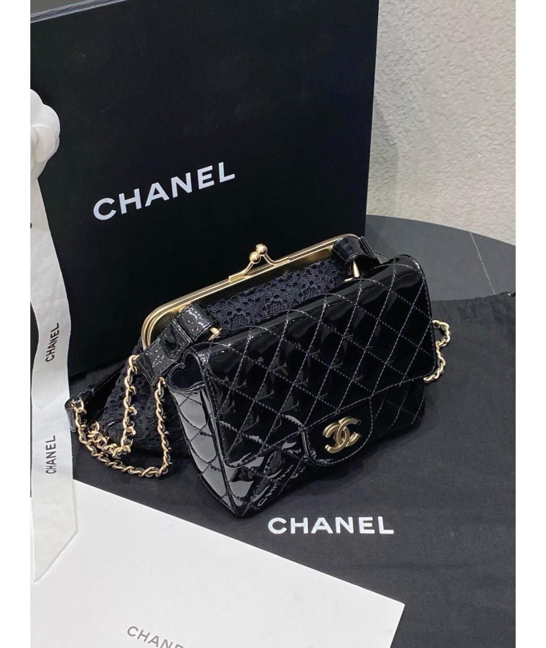 CHANEL Черная сумка через плечо из лакированной кожи, фото 6