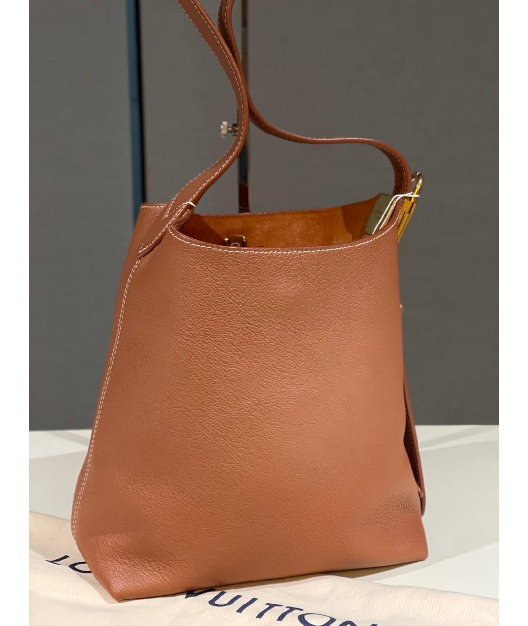 LOUIS VUITTON Коричневая кожаная сумка через плечо, фото 5