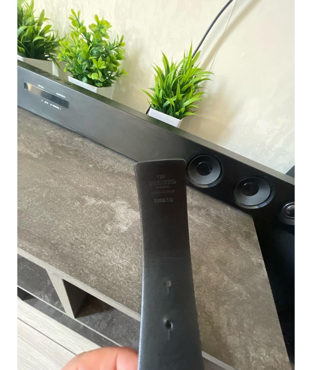 VALENTINO Черный кожаный ремень, фото 3