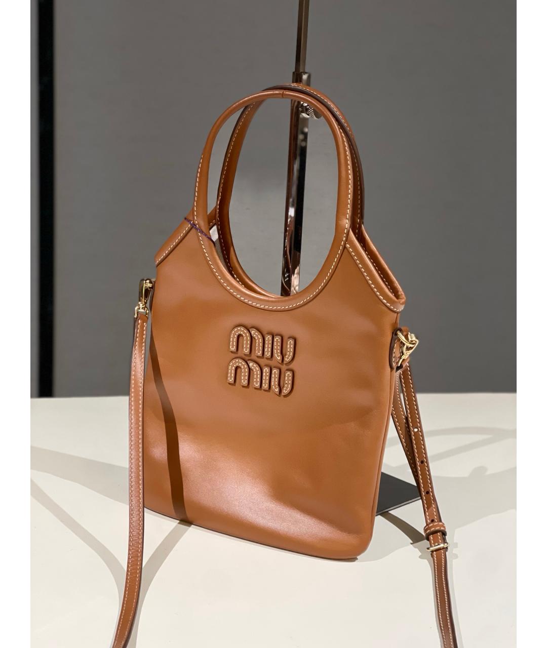 MIU MIU Коричневая кожаная сумка тоут, фото 3