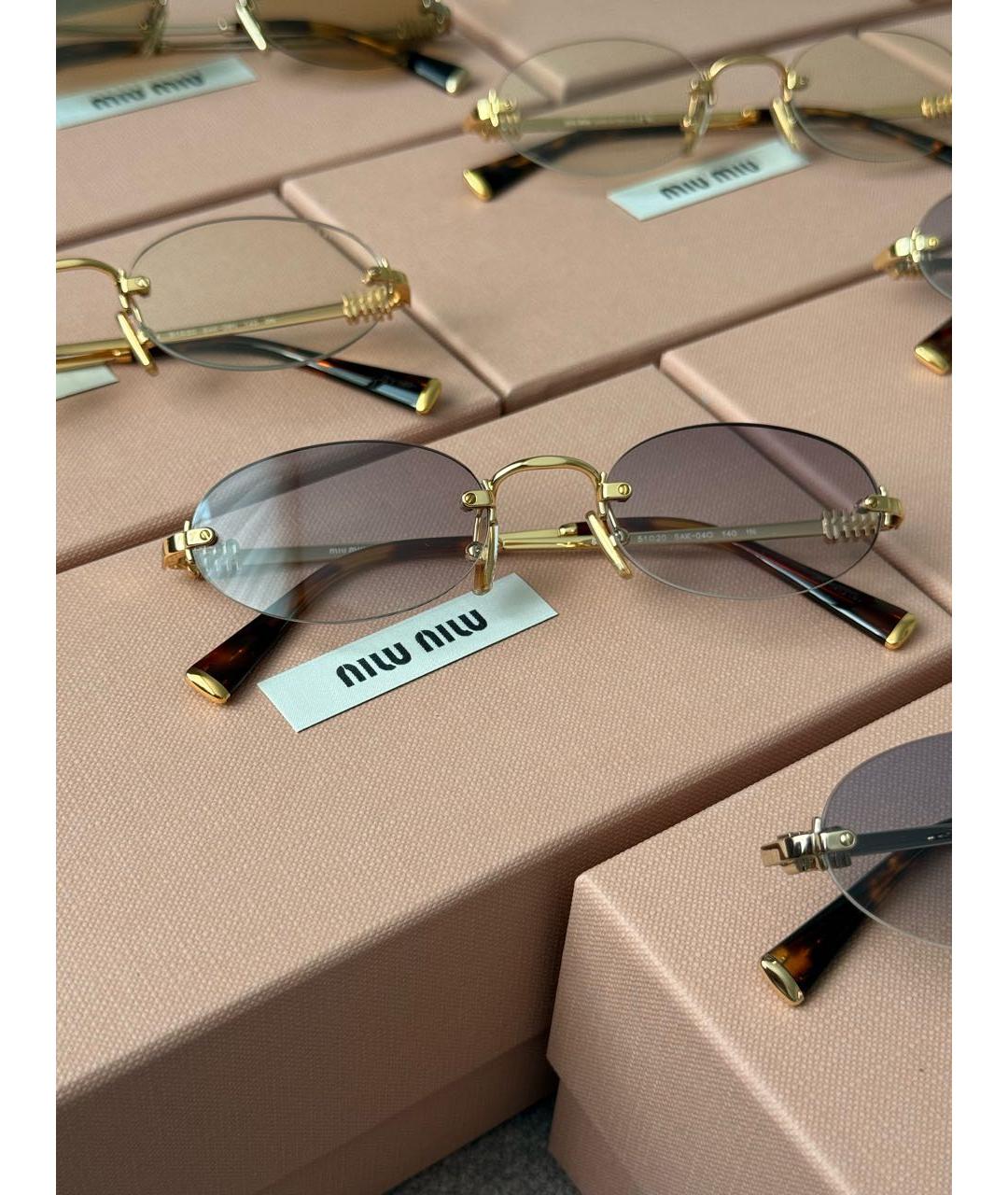 MIU MIU Золотые металлические солнцезащитные очки, фото 3