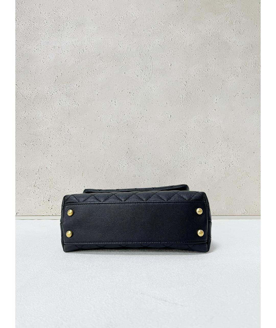 CHANEL Черная кожаная сумка с короткими ручками, фото 4