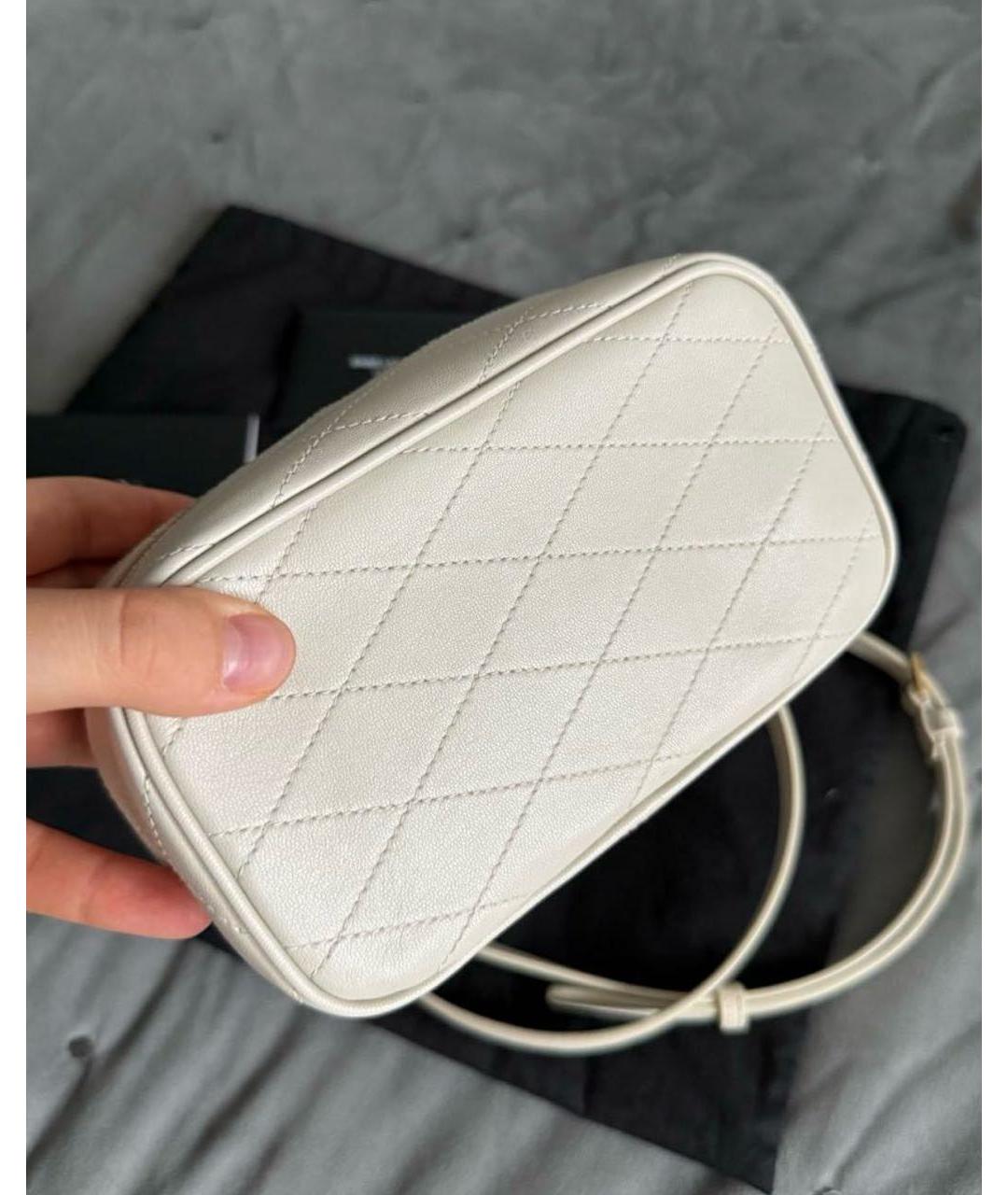 SAINT LAURENT Бежевая кожаная сумка с короткими ручками, фото 5