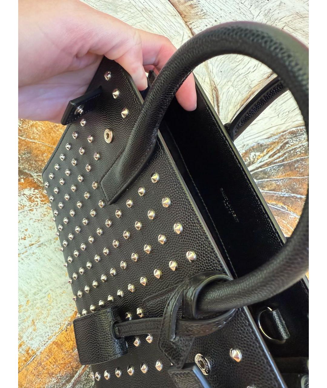 SAINT LAURENT Черная кожаная сумка с короткими ручками, фото 4