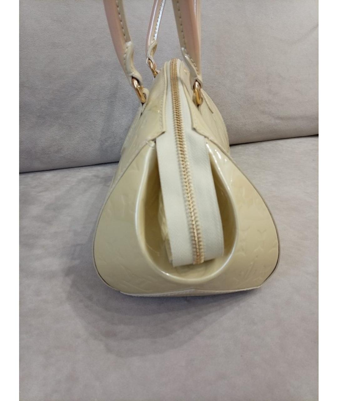 LOUIS VUITTON Золотая сумка с короткими ручками из лакированной кожи, фото 5