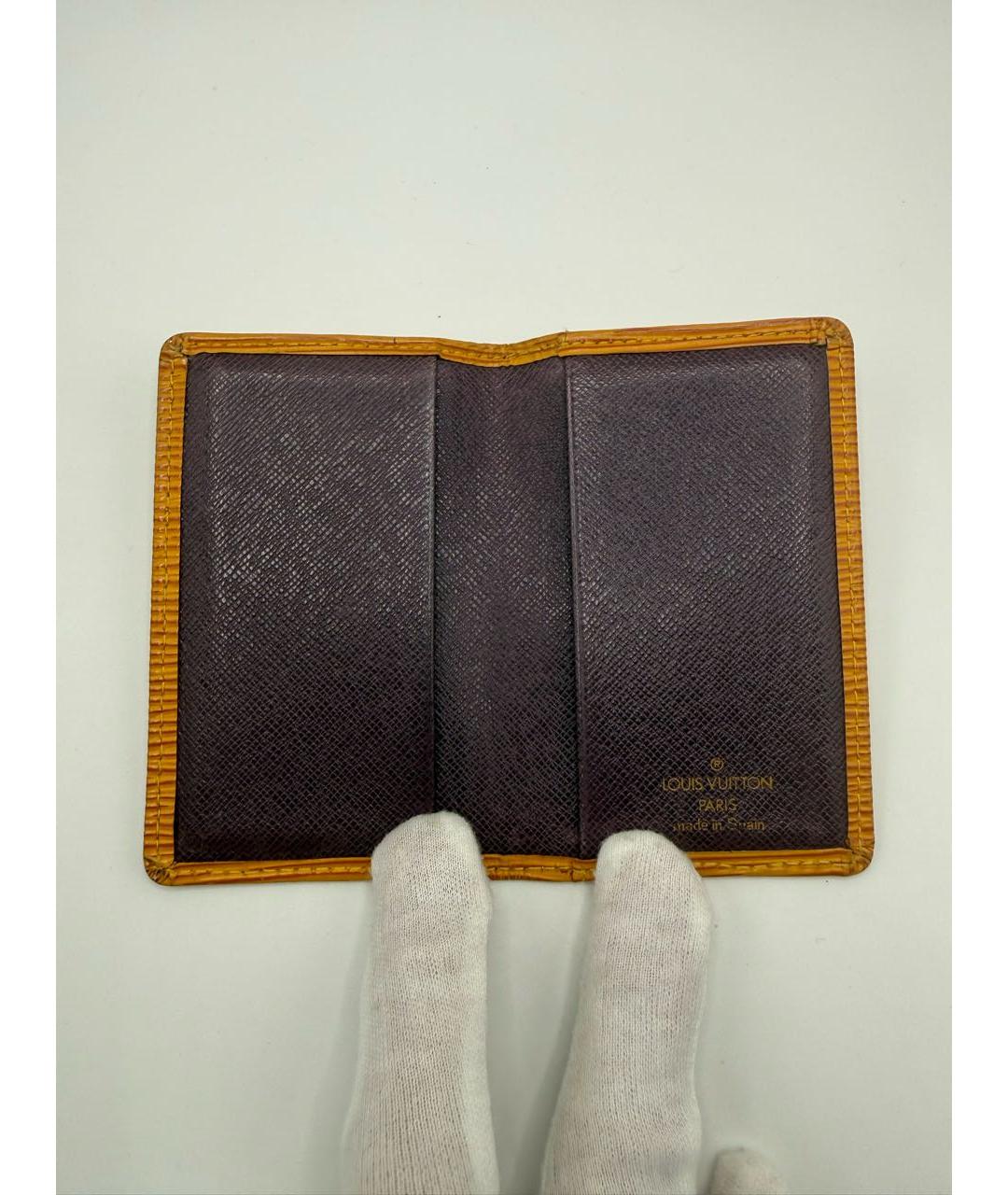 LOUIS VUITTON Горчичный кожаный кардхолдер, фото 5