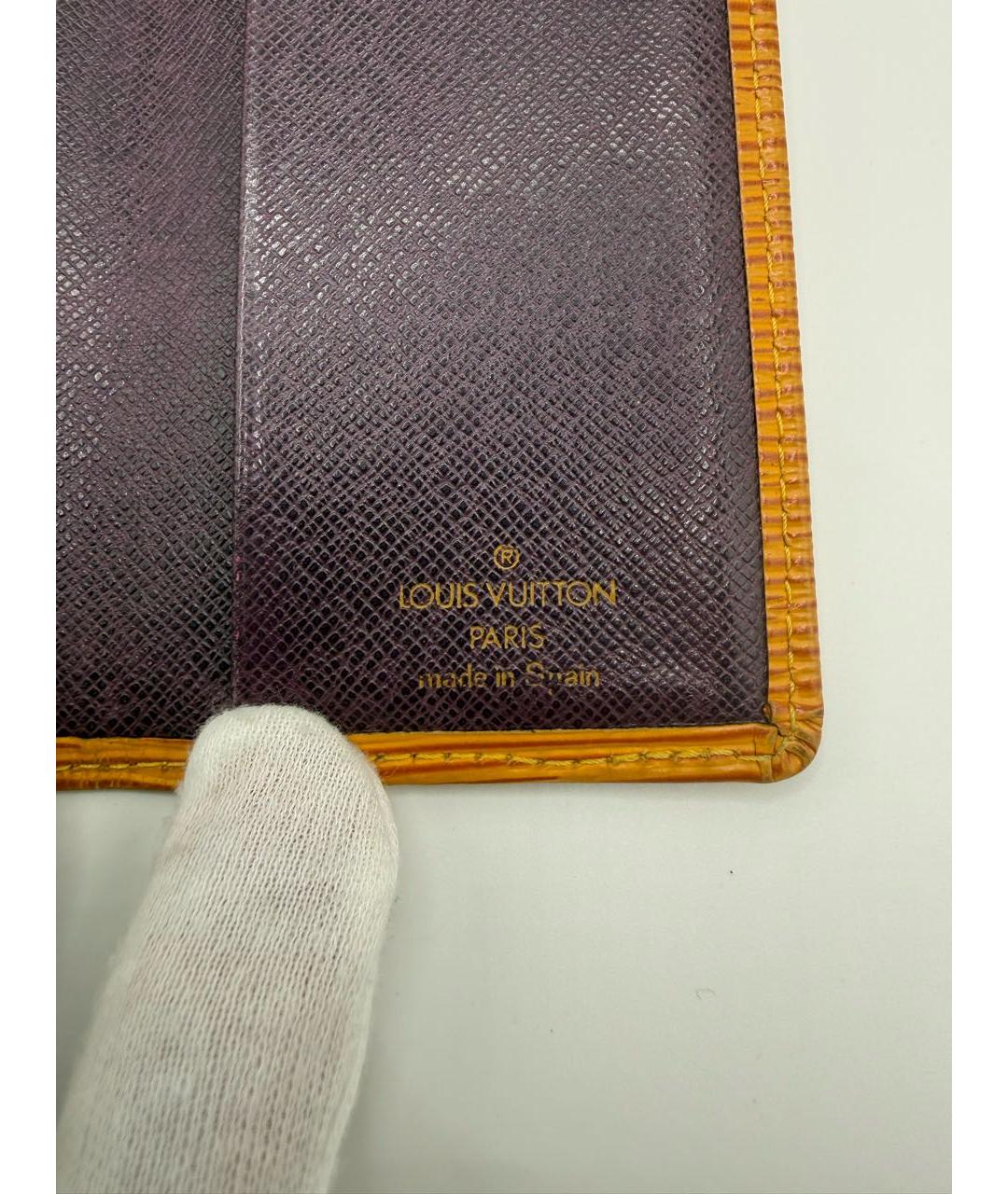 LOUIS VUITTON Горчичный кожаный кардхолдер, фото 6