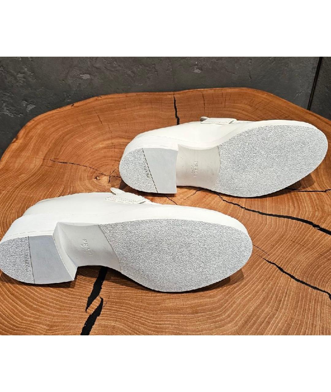 PRADA Белые кожаные лоферы, фото 4