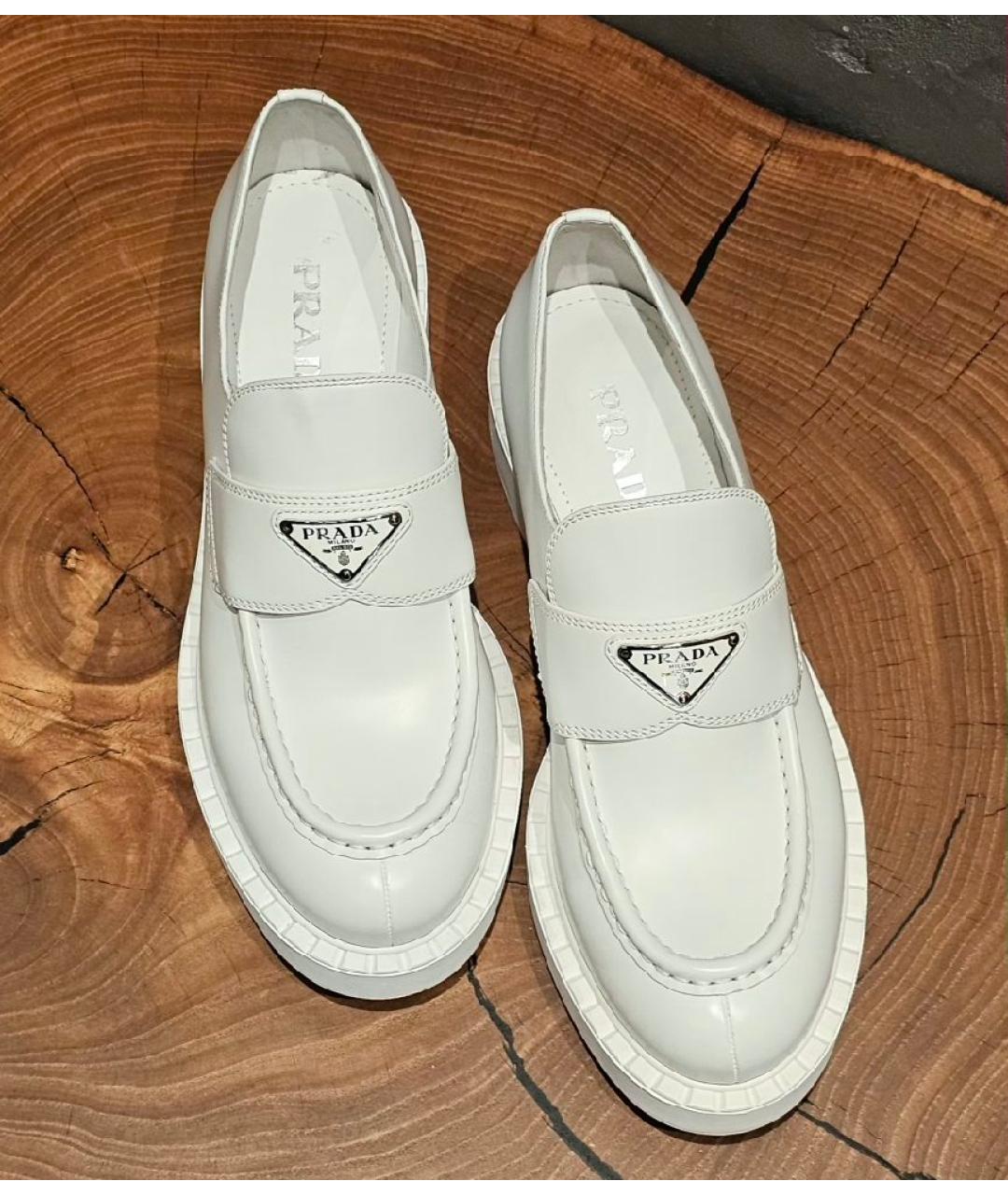 PRADA Белые кожаные лоферы, фото 2