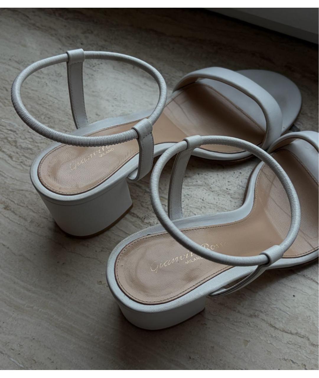 GIANVITO ROSSI Белые кожаные босоножки, фото 3