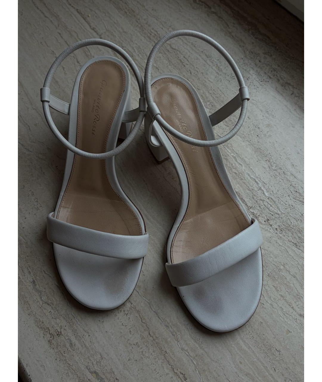 GIANVITO ROSSI Белые кожаные босоножки, фото 8
