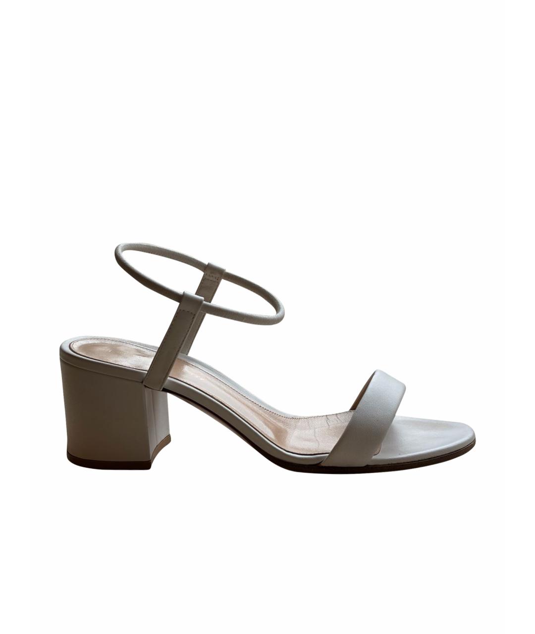 GIANVITO ROSSI Белые кожаные босоножки, фото 1