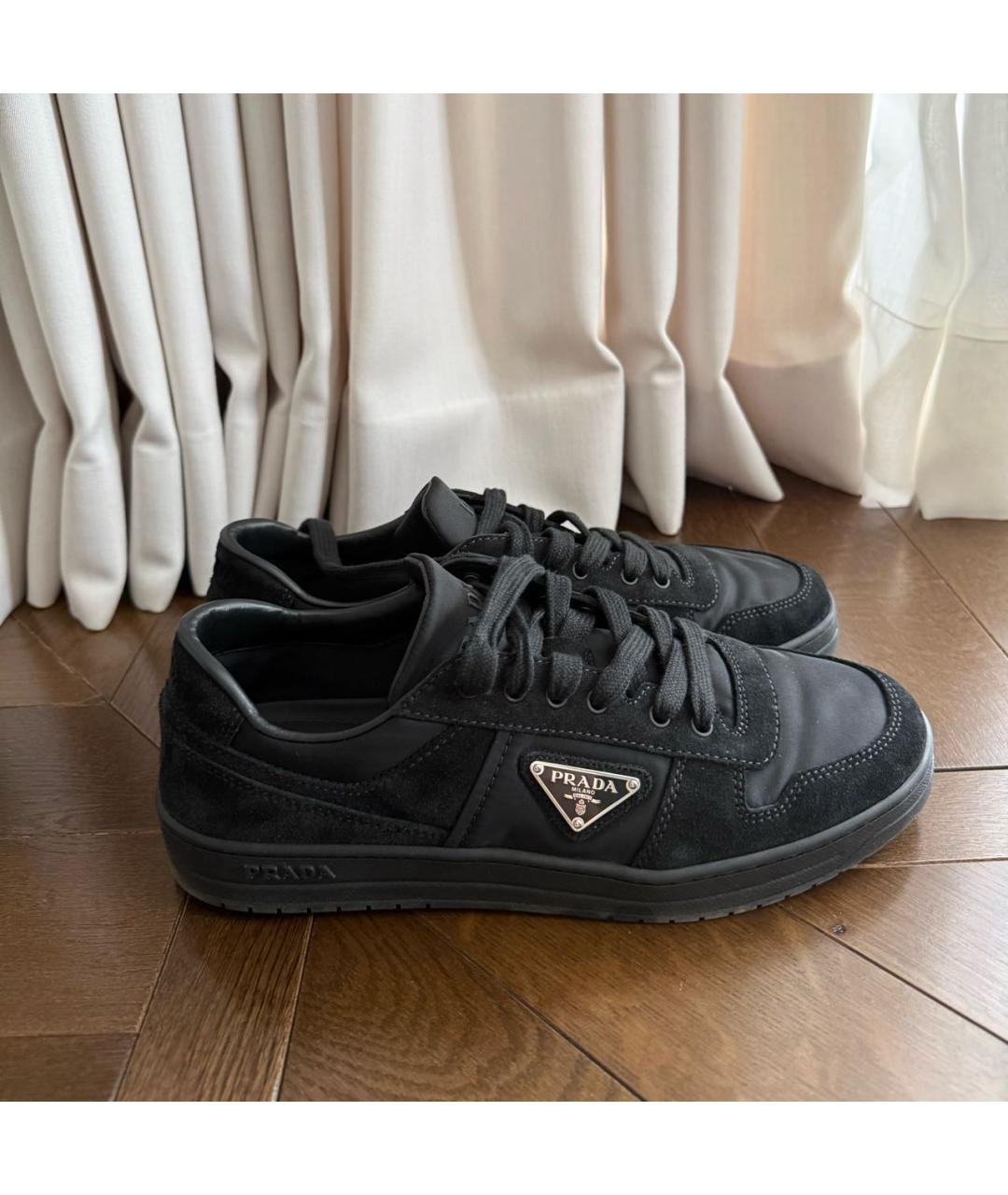 PRADA Черные замшевые низкие кроссовки / кеды, фото 3