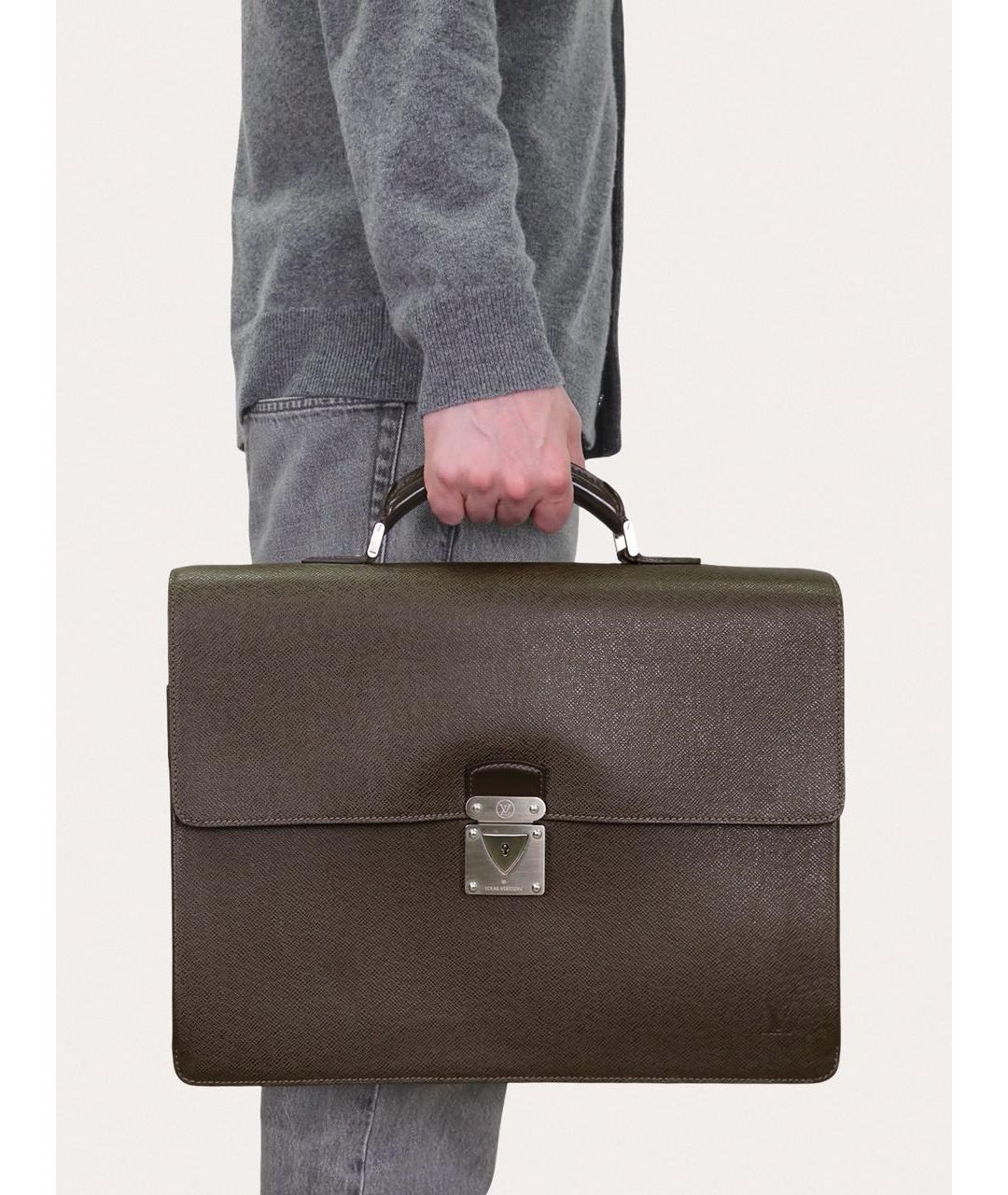 LOUIS VUITTON Коричневый кожаный портфель, фото 8