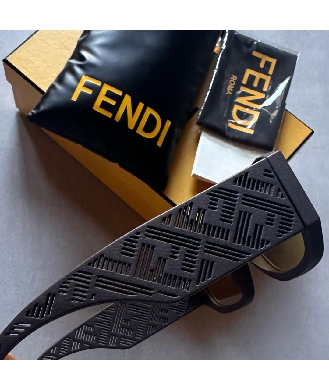 FENDI Антрацитовые пластиковые солнцезащитные очки, фото 3