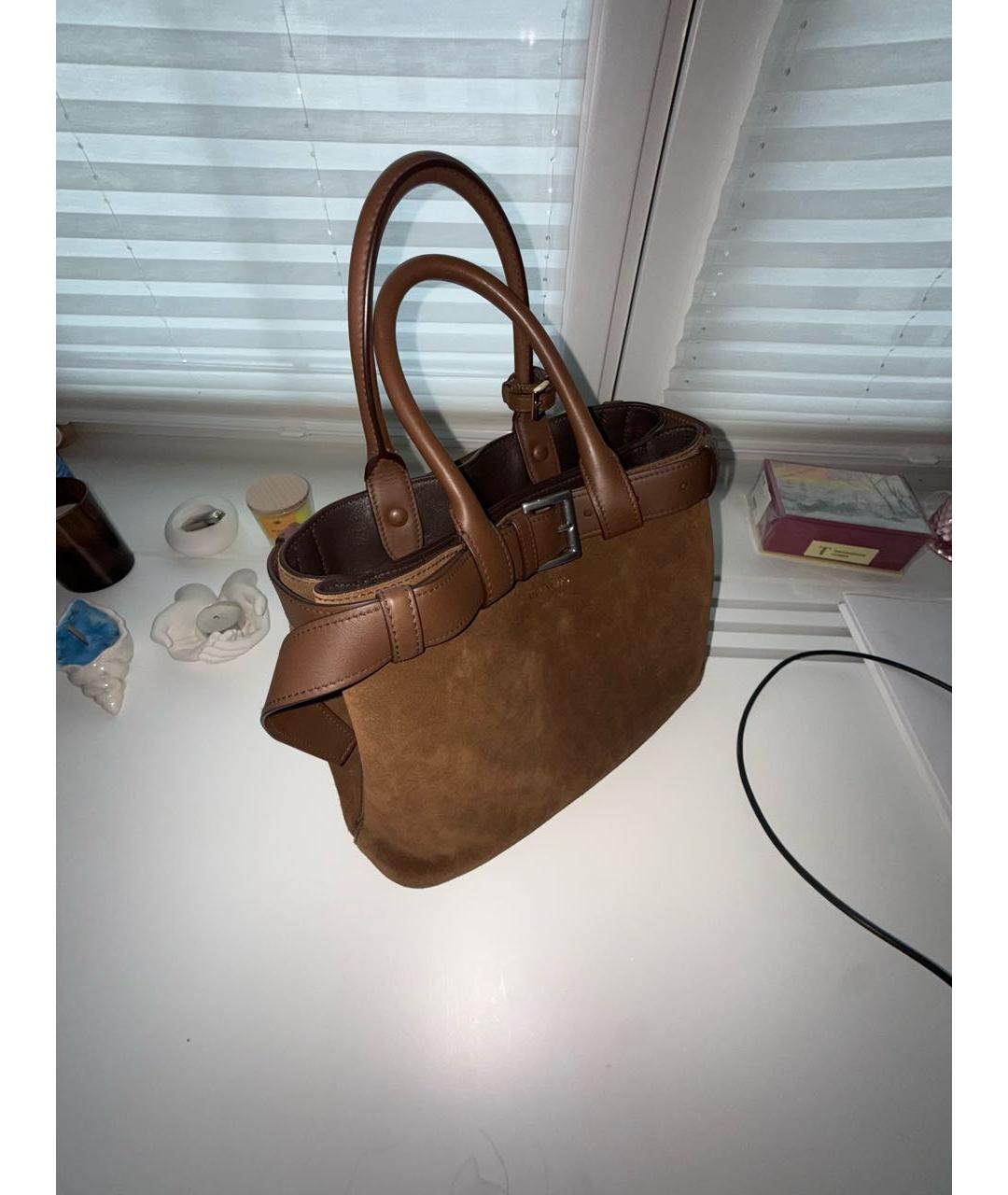 PRADA Коричневая замшевая сумка с короткими ручками, фото 2