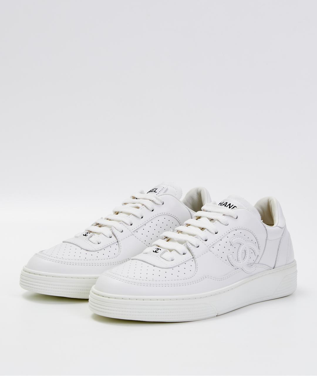 CHANEL Белые кожаные кроссовки, фото 2